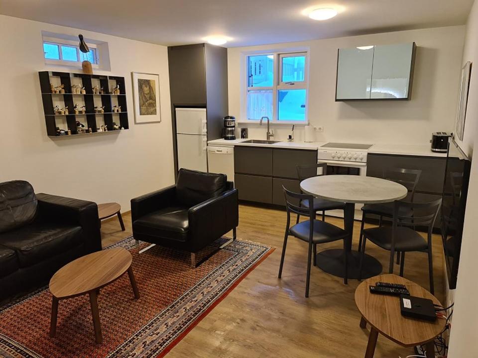 Laekjargata Apartment Ακουρέιρι Εξωτερικό φωτογραφία